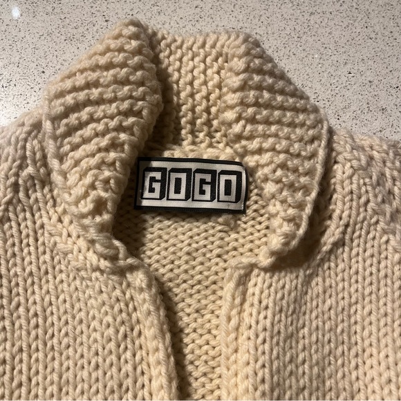 GOGO Hand Knit 100% Wool one size Made in Canada - Picture 7 of 16